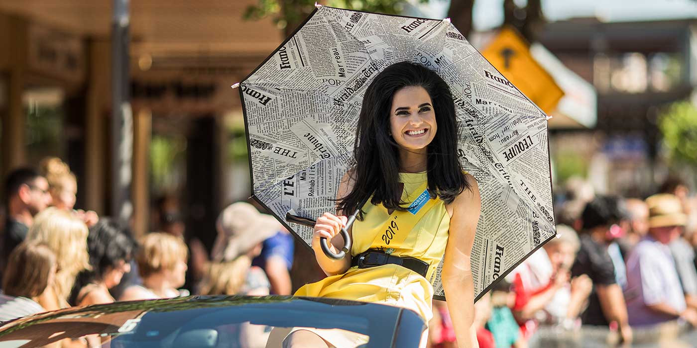 2019 Miss Priscilla winner, Erin O'Leary in the Northparkes Mines Street Paradey