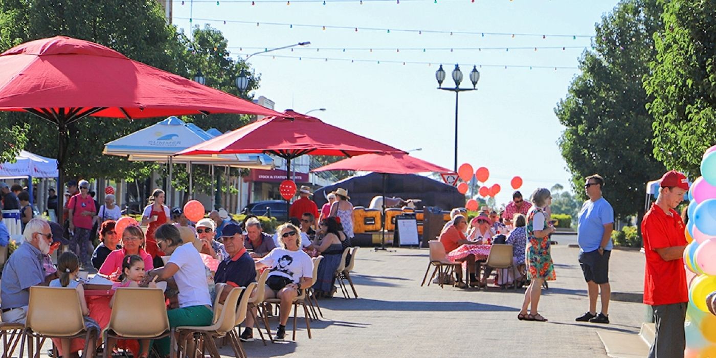 Festival-goers in Forbes can enjoy a relaxed breakfast on Friday morning from 7am in the heart of Templar Street. This free event will feature live entertainment, with visiting food vans and local cafés open to warm your heart and fuel your dancing feet.